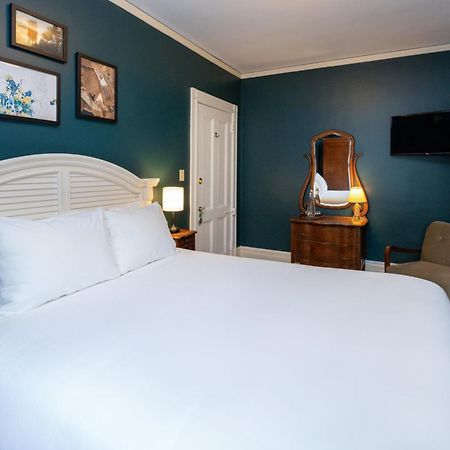 The Constance By The Lenox Collection Hotel Екстериор снимка