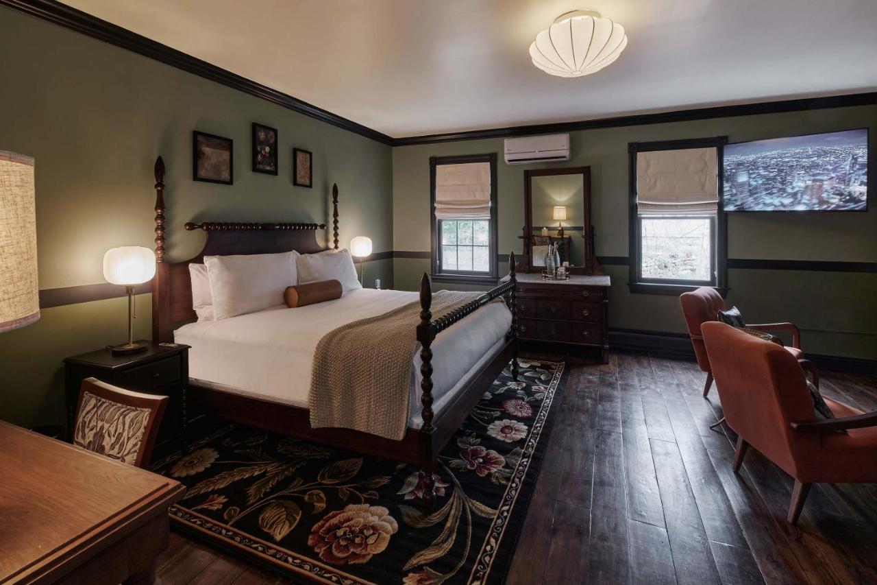 The Constance By The Lenox Collection Hotel Екстериор снимка