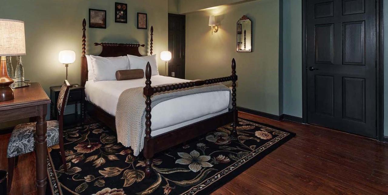 The Constance By The Lenox Collection Hotel Екстериор снимка