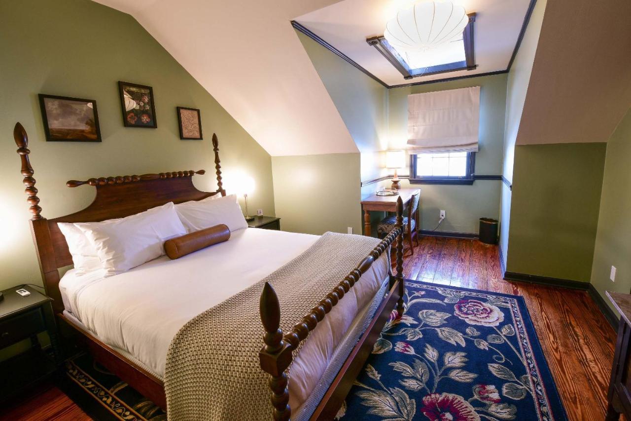 The Constance By The Lenox Collection Hotel Екстериор снимка