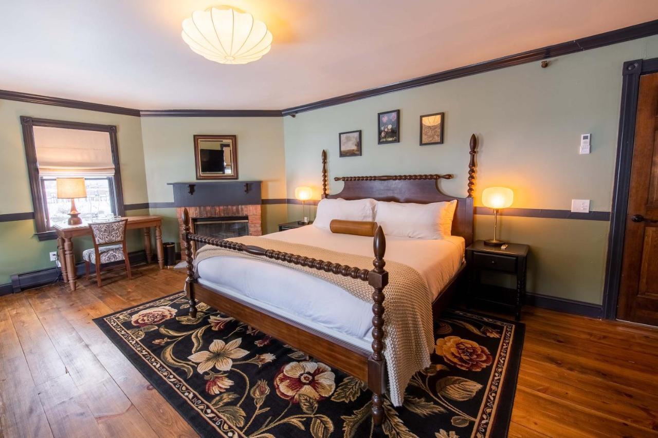 The Constance By The Lenox Collection Hotel Екстериор снимка