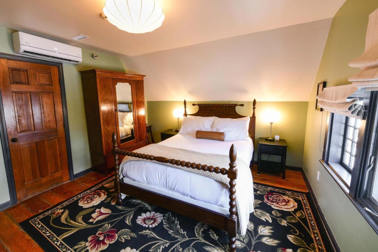 The Constance By The Lenox Collection Hotel Екстериор снимка