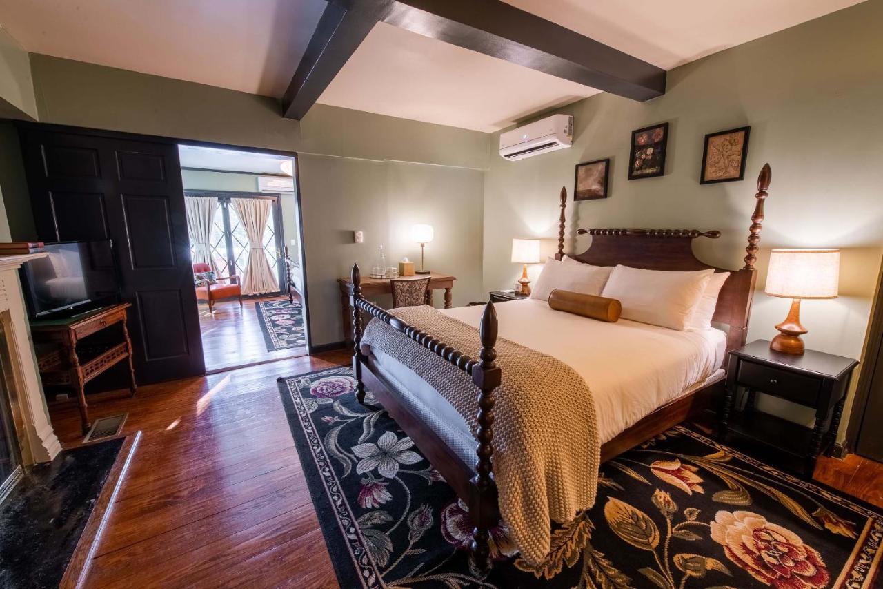 The Constance By The Lenox Collection Hotel Екстериор снимка