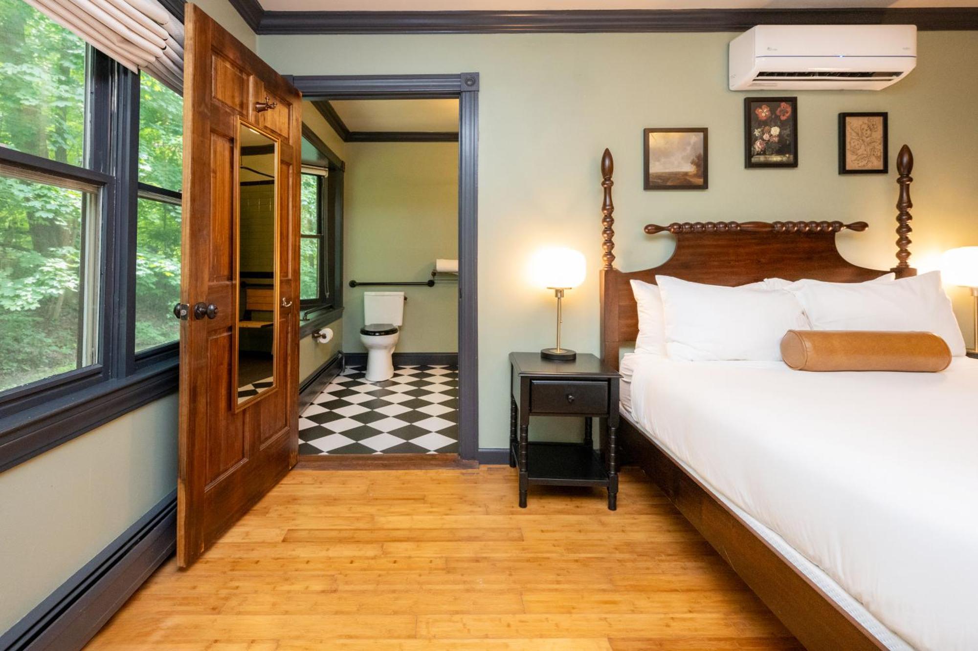 The Constance By The Lenox Collection Hotel Екстериор снимка