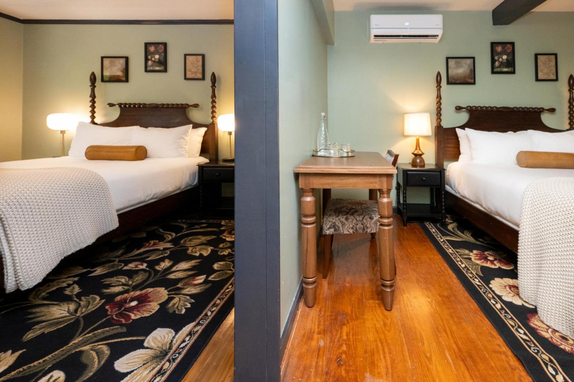 The Constance By The Lenox Collection Hotel Екстериор снимка